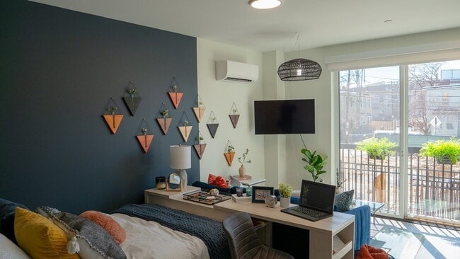 348 Somerville Ave, Unit 516