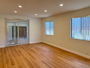 2233 Hicks Ave in San Jose, CA - Building Photo - Building Photo