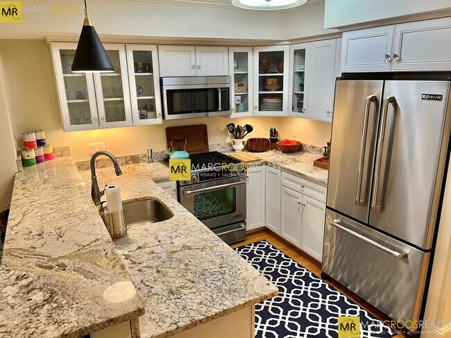 24 Rutland Sq in Boston, MA - Building Photo - Building Photo