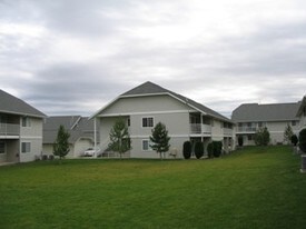 Carriage Lane Apartments