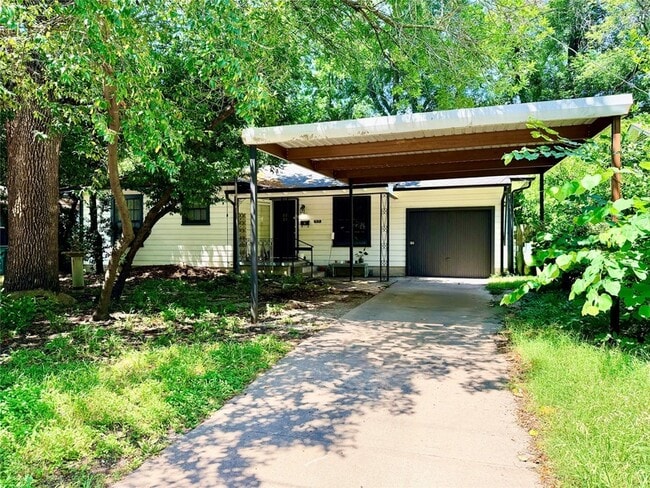 property at 919 Denton St