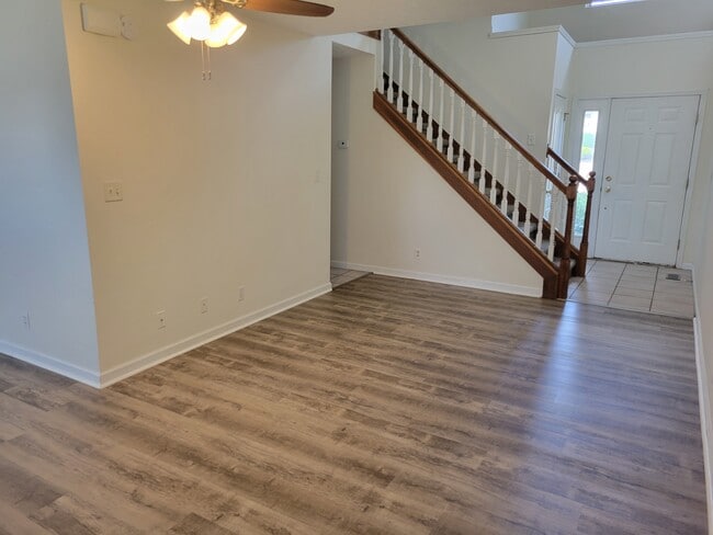 614 Vineyards Ct in Lafayette, IN - Foto de edificio - Building Photo