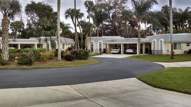 3 E Greens Cir, Unit 3 E Greens Circle in Lehigh Acres, FL - Foto de edificio - Building Photo