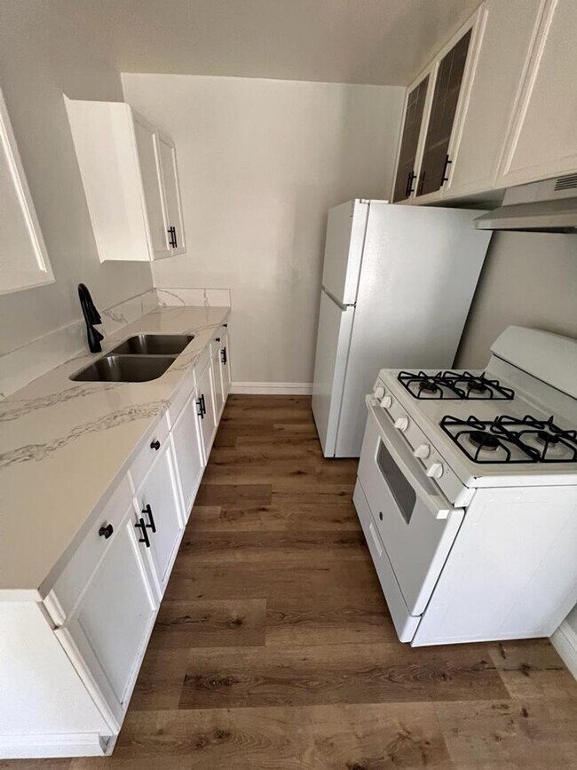 1044 W. 110th St.