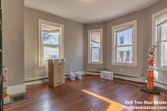 8 Sunset St, Unit 2 in Boston, MA - Building Photo - Building Photo