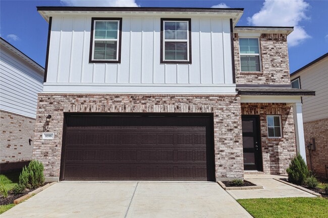 property at 8598 Blueberry Ash St