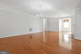 13103 Christie Pl in Upper Marlboro, MD - Foto de edificio - Building Photo