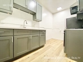 960 S Oxford Ave, Unit 108 in Los Angeles, CA - Foto de edificio - Building Photo