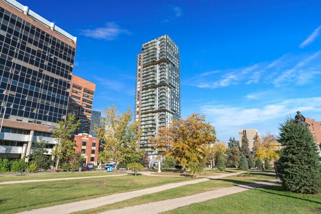 310-612 12 Ave SW in Calgary, AB - Building Photo - Building Photo