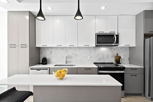 1406 Valentine St, Unit A in Houston, TX - Building Photo