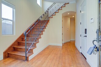 612 N Juanita Ave in Redondo Beach, CA - Building Photo - Building Photo