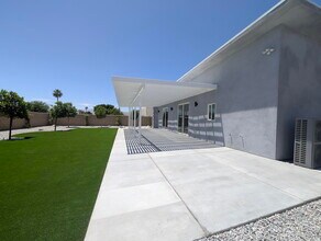 30100 San Joaquin Dr in Cathedral City, CA - Building Photo - Building Photo