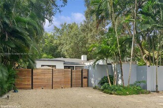 3794 Irvington Ave in Miami, FL - Building Photo - Building Photo