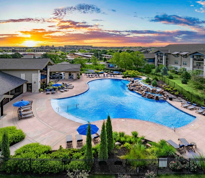 MAA Prairie Trace in Overland Park, KS - Foto de edificio