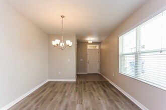 10125 Geese Trail Cir in Ruskin, FL - Building Photo - Building Photo