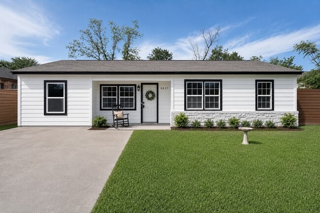 property at 8837 Oak Knoll Ln