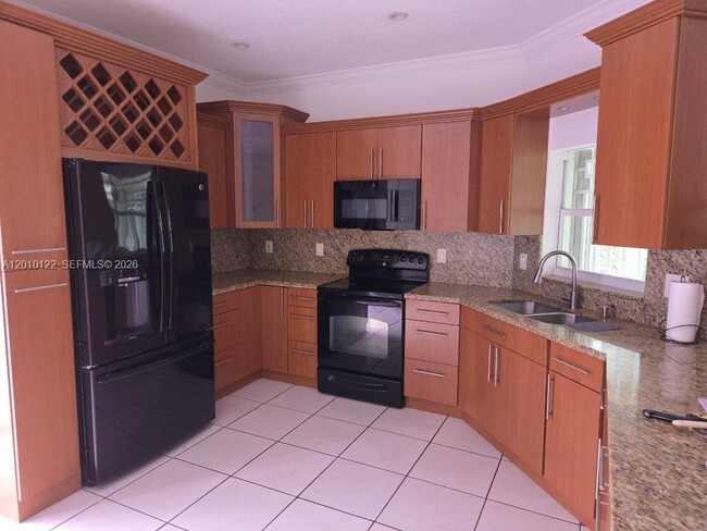 730 NW 123rd Ave in Miami, FL - Building Photo - Building Photo