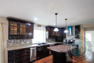 7220 Pratt St in Omaha, NE - Building Photo - Building Photo