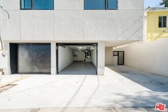 609 Broadway St in Los Angeles, CA - Building Photo - Building Photo