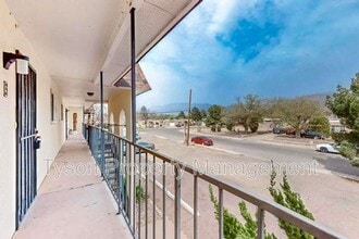 1825 Mary Ellen St NE in Albuquerque, NM - Building Photo - Building Photo