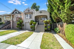 1537 Court St in Alameda, CA - Building Photo