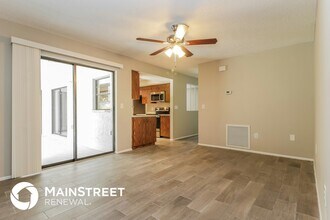 5048 Brandeis Cir W in Sarasota, FL - Building Photo - Building Photo