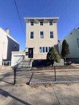 124 Winfield Ave, Unit 1 in Jersey City, NJ - Building Photo