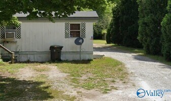 125 Little in Madison, AL - Building Photo