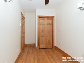 44 Garden St, Unit 3 in Boston, MA - Building Photo - Building Photo