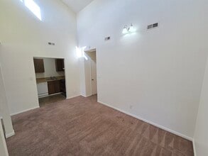 174 S Kentucky Ave in Virginia Beach, VA - Building Photo - Building Photo