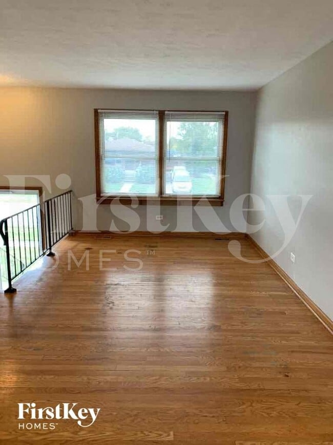 20037 Orchard Ave in Lynwood, IL - Foto de edificio - Building Photo