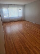 5850 N Mulligan Ave, Unit 1 in Chicago, IL - Foto de edificio - Building Photo