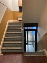 38 E Curtis St, Unit 4 in Linden, NJ - Foto de edificio - Building Photo