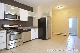 114 Everett St, Unit 3 in Boston, MA - Building Photo