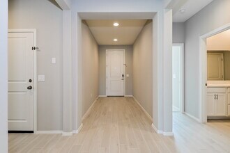 13875 E Silver Pne Trl in Vail, AZ - Foto de edificio - Building Photo