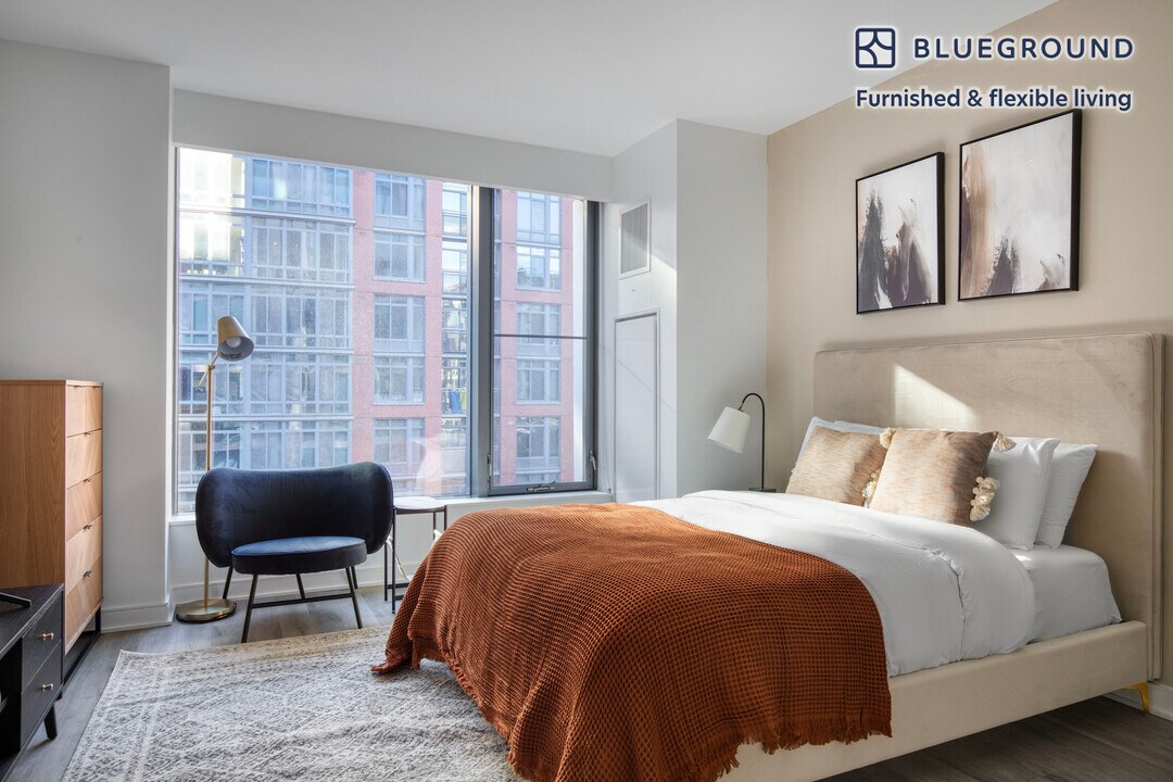 949 First St SE in Washington, DC - Building Photo