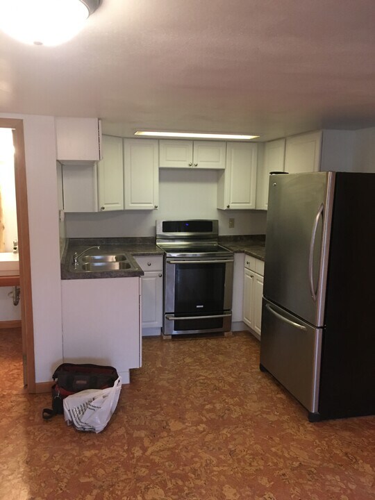 408 Grant St in Van Meter, IA - Building Photo