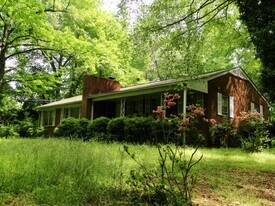 103 Gail Ct in Carrboro, NC - Building Photo
