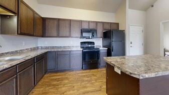 Falcon & Mallard Heights in Dickinson, ND - Building Photo