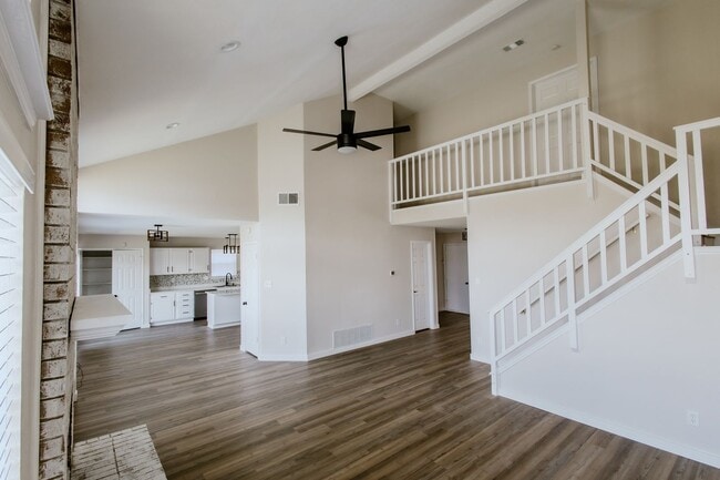 5114 Creek Valley Dr in Arlington, TX - Building Photo - Building Photo