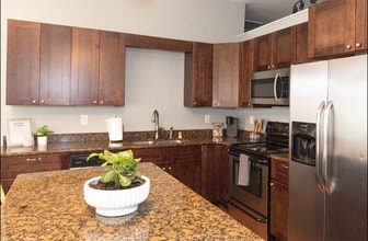 492 N Thomas St, Unit 492 in Athens, GA - Building Photo - Building Photo