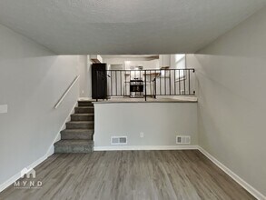 7313 Penland Dr in Riverdale, GA - Building Photo - Building Photo