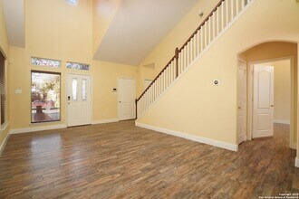 1354 Crown Brook in San Antonio, TX - Building Photo - Building Photo