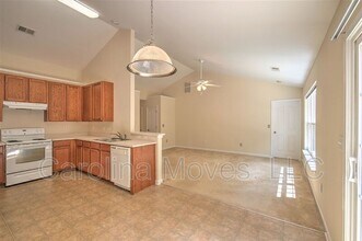 112 Stream Crossing Way in Greer, SC - Building Photo - Building Photo