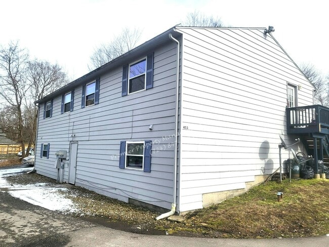 453 McCleery St in Sharon, PA - Building Photo - Building Photo