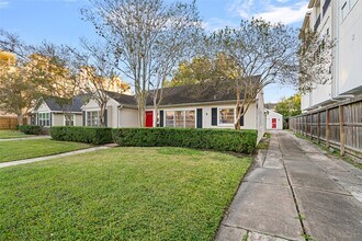 2501 Dorrington St in Houston, TX - Building Photo - Building Photo