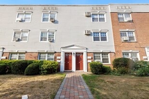 25 Hastings Ave in Rutherford, NJ - Building Photo