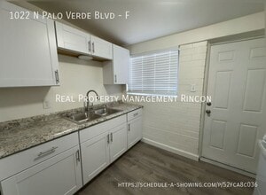 1022 N Palo Verde Blvd, Unit F in Tucson, AZ - Foto de edificio - Building Photo