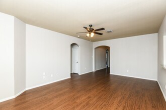 9161 Abaco Way in Fort Worth, TX - Foto de edificio - Building Photo