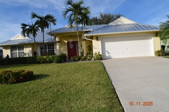 1657 SW Duclair Ave in Port St. Lucie, FL - Building Photo - Building Photo